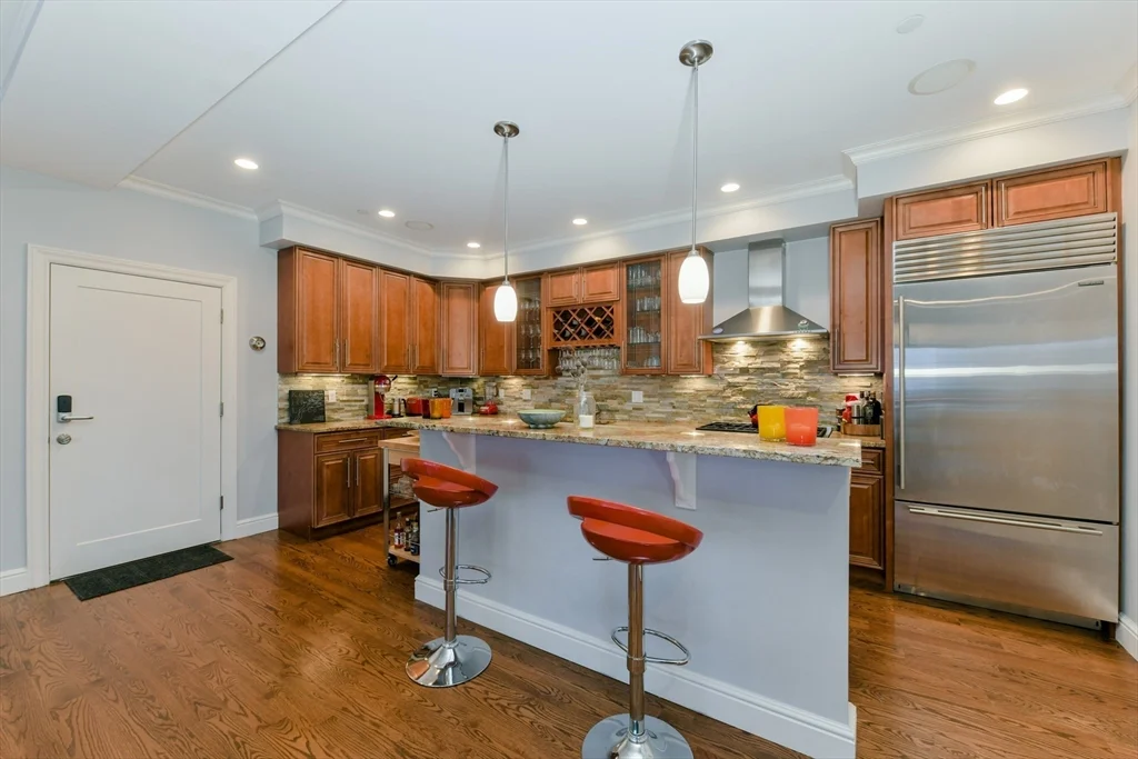 350 W Broadway, South Boston