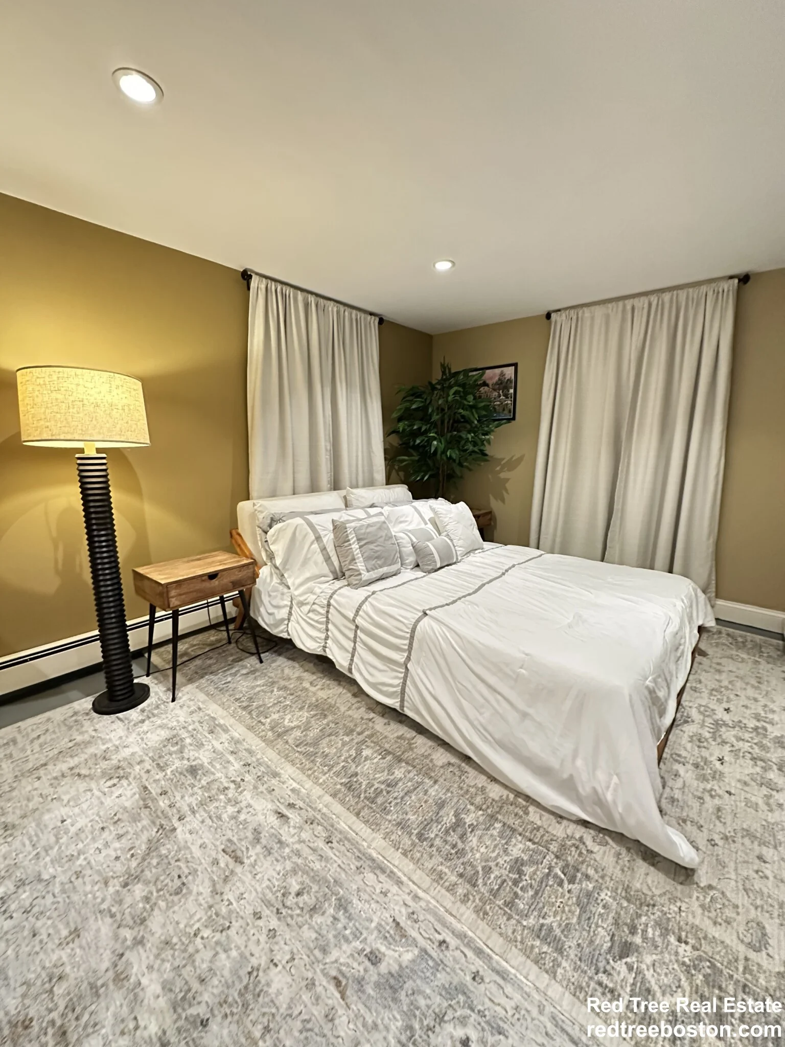 25 Westfield Rd, West Newton