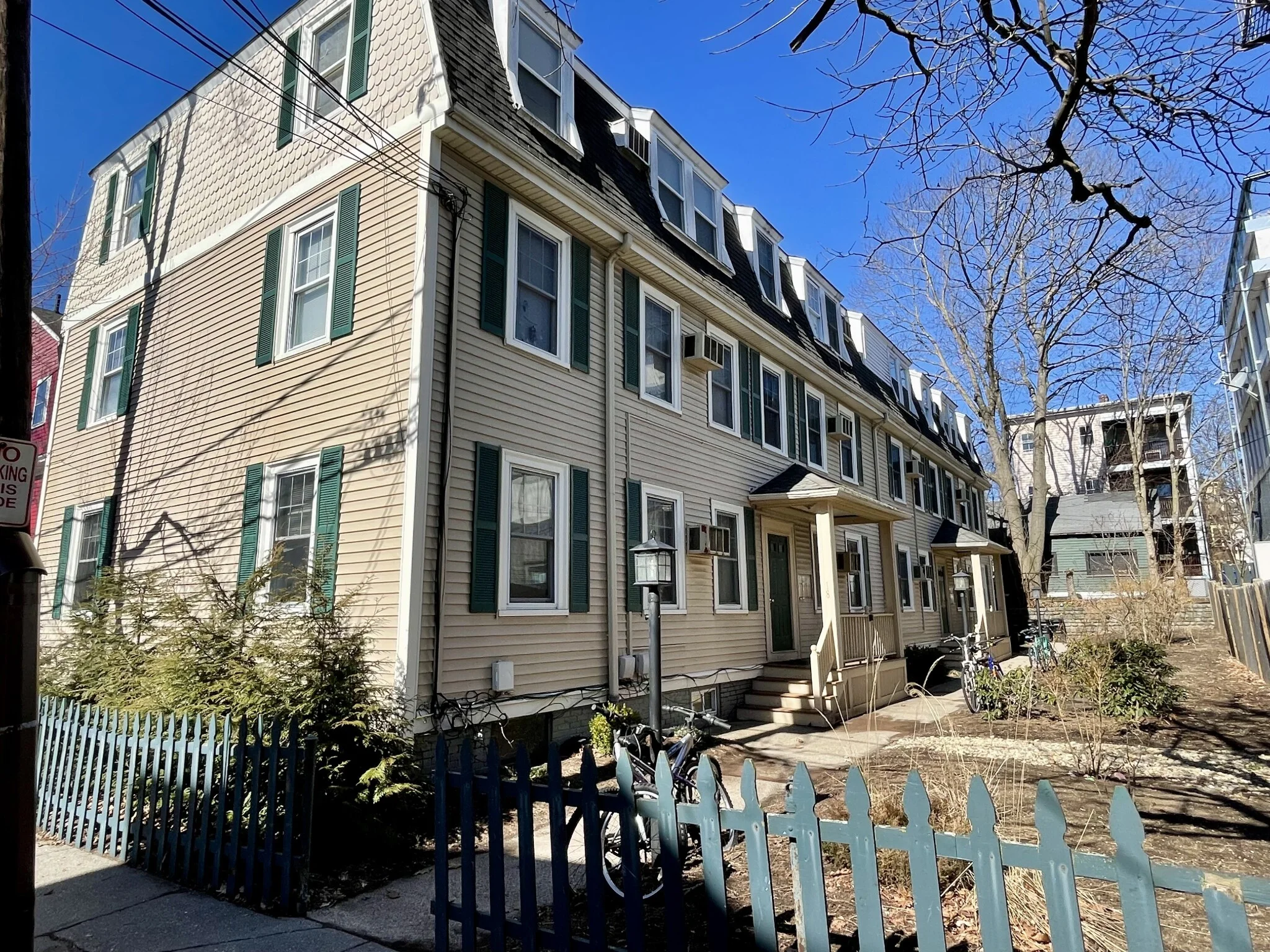 18 Roberts St, Brookline