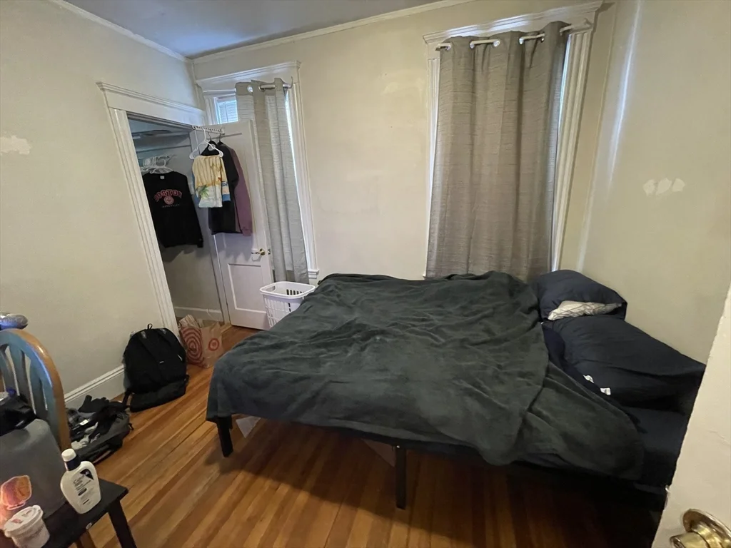 115 Browne St, Coolidge Corner