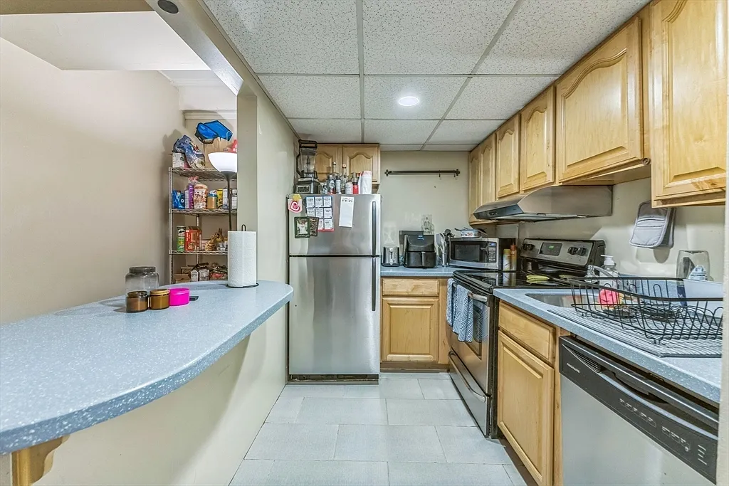 466 Commonwealth Ave, Back Bay