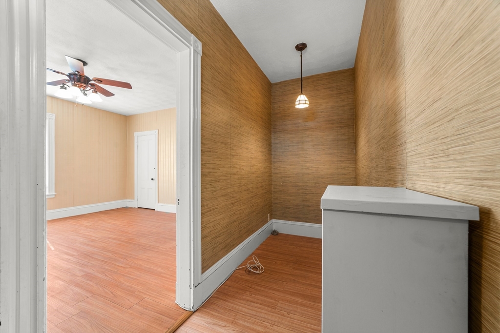 88 Florence St, Everett