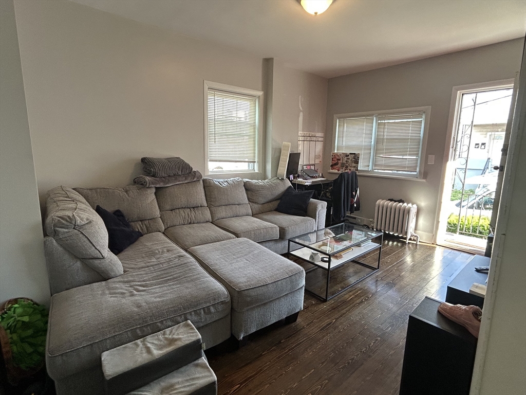 26 Tapley Ave, Revere