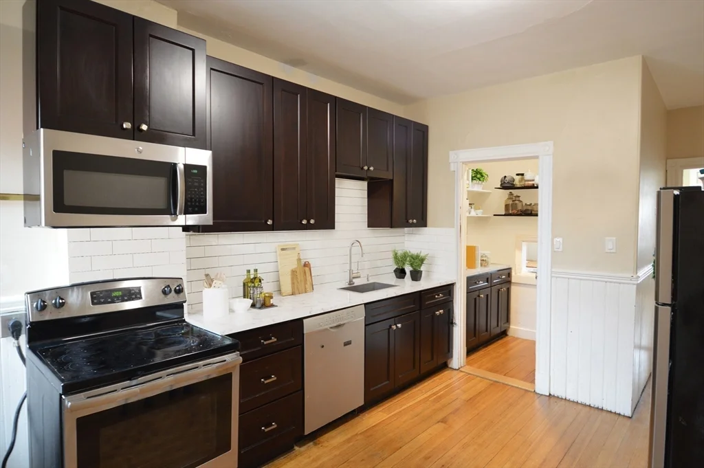 1805 Beacon, Brookline