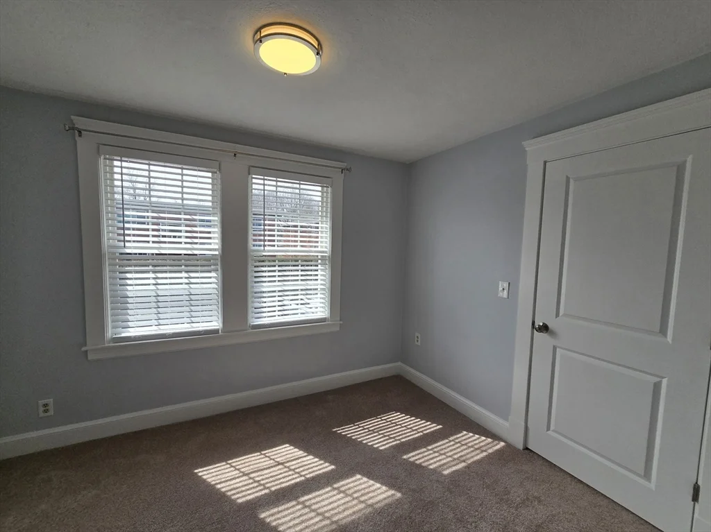 288 Pleasant St, Stoughton