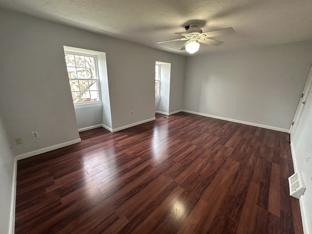 107 Erin Rd, Stoughton