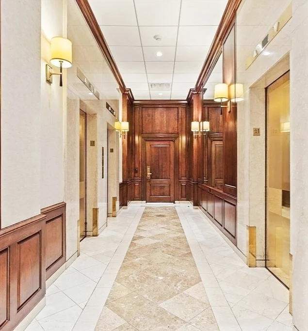 2 Hawthorne Pl, West End