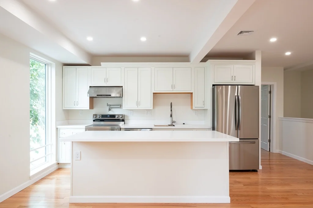 171 Everett St, Allston