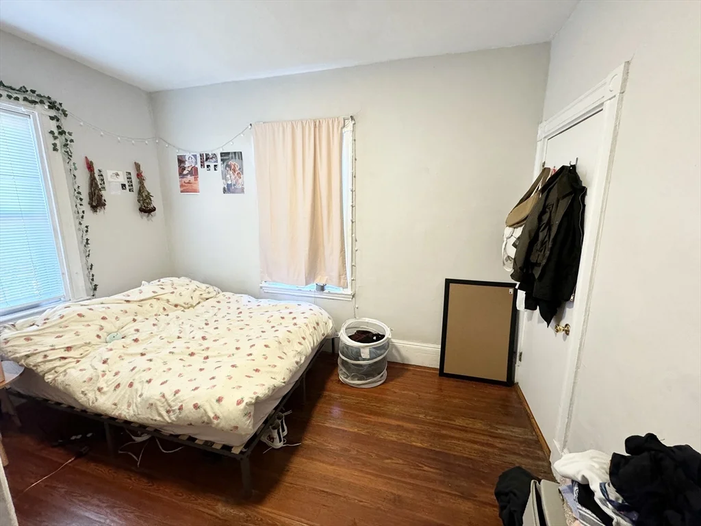 10 Wave Ave, Dorchester