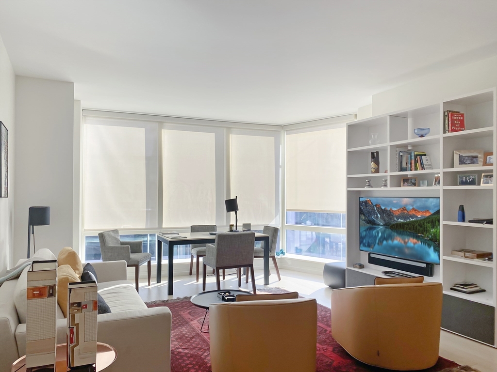 1 Franklin St, Midtown