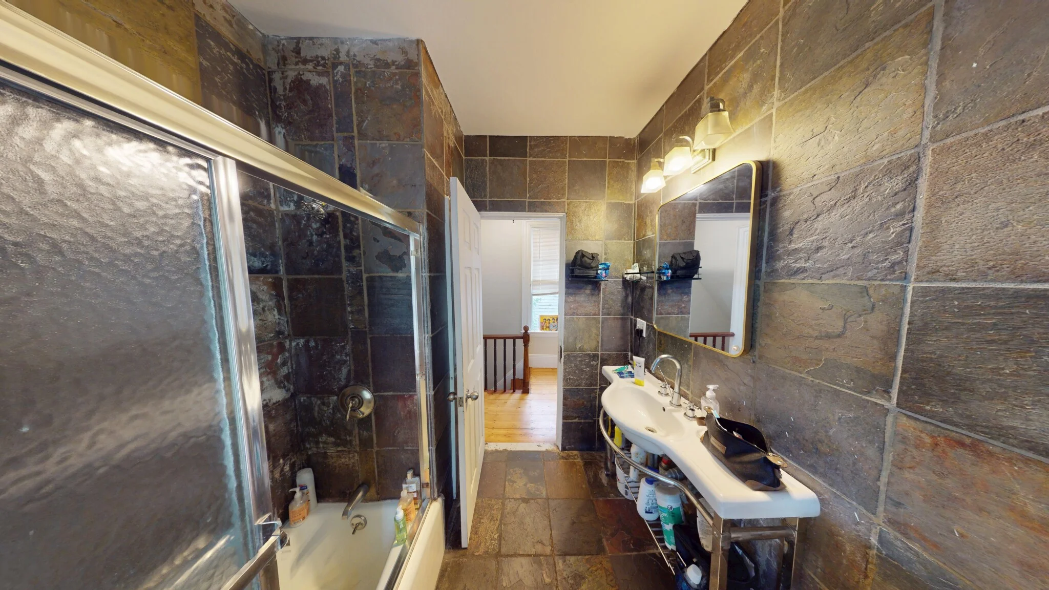 48 Alleghany St, Mission Hill