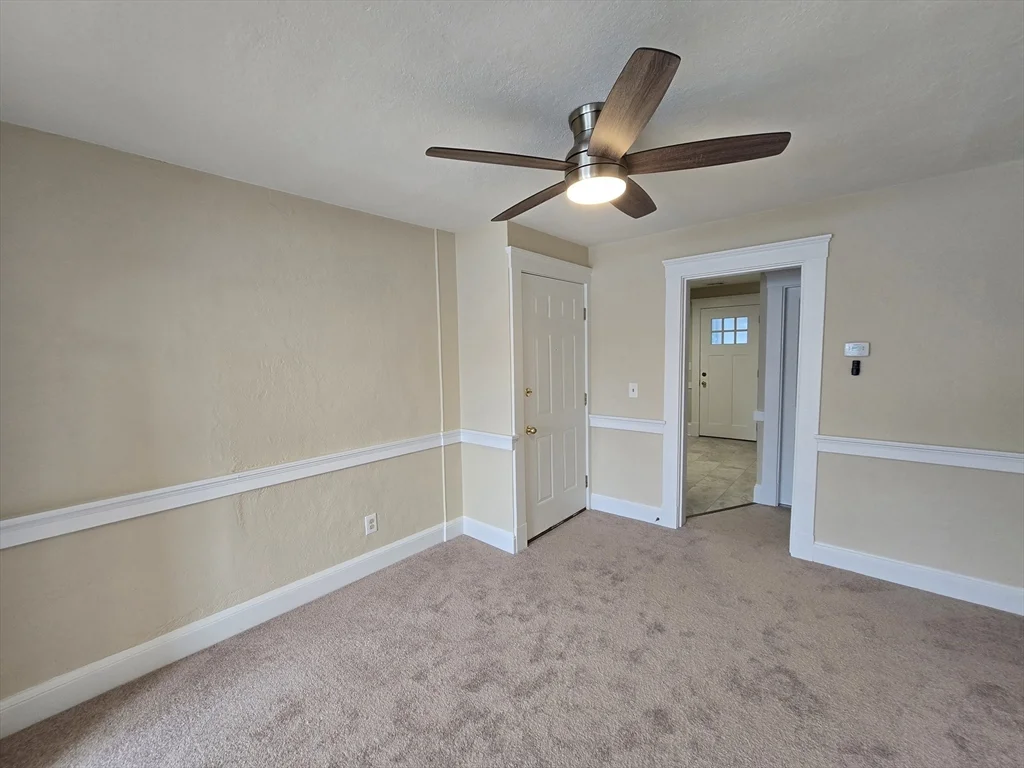 288 Pleasant St, Stoughton