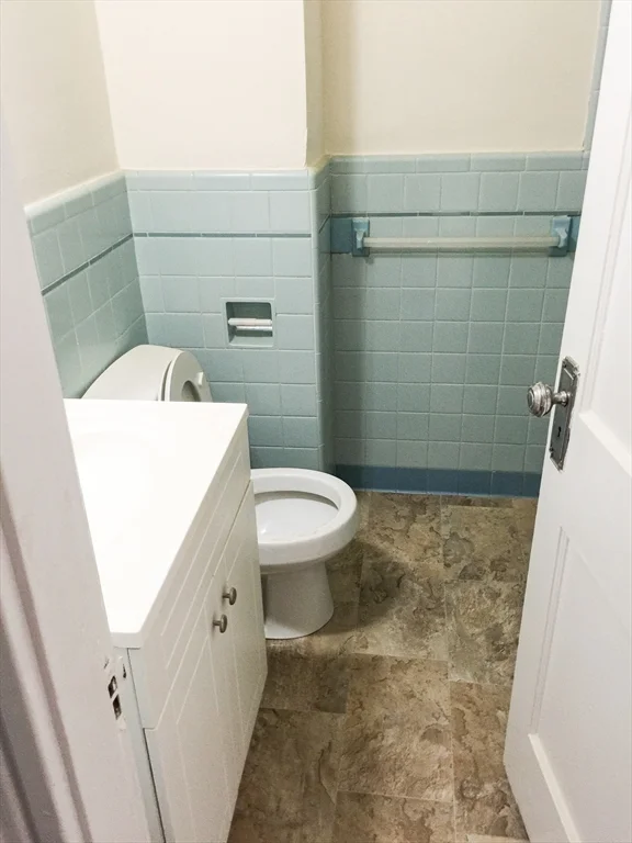 7 Naples, Coolidge Corner