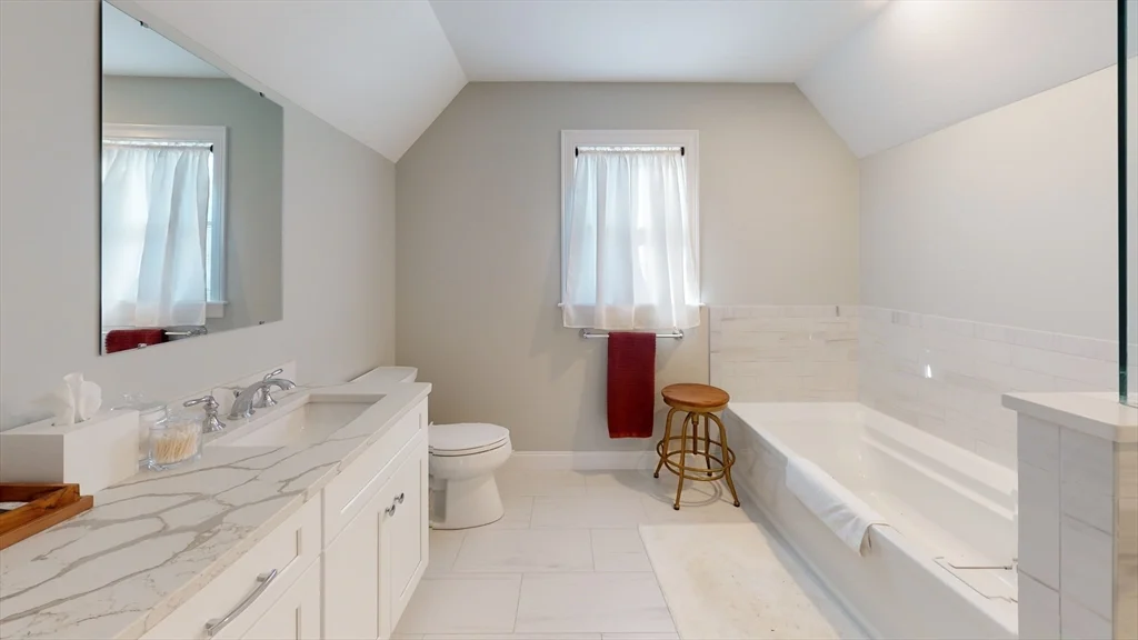 56 Albemarle Rd, Waltham