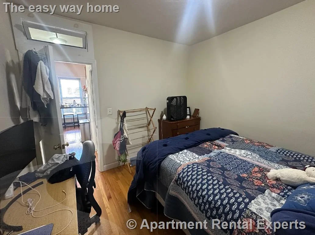 1054 Cambridge St, East Cambridge