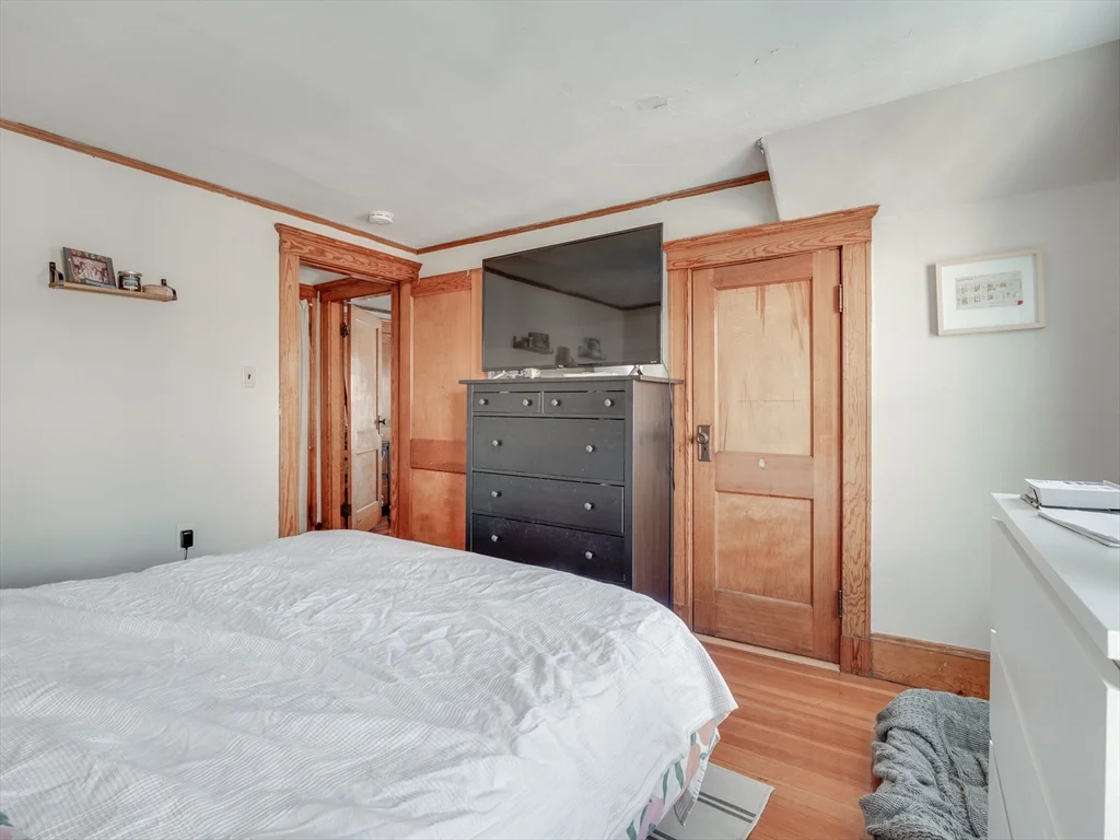 60 Powder House Blvd, Tufts