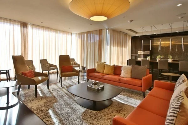 32 Traveler St, South End