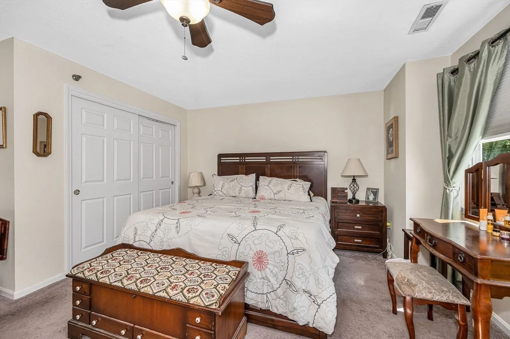 124 Tennis Plaza Rd, Dracut