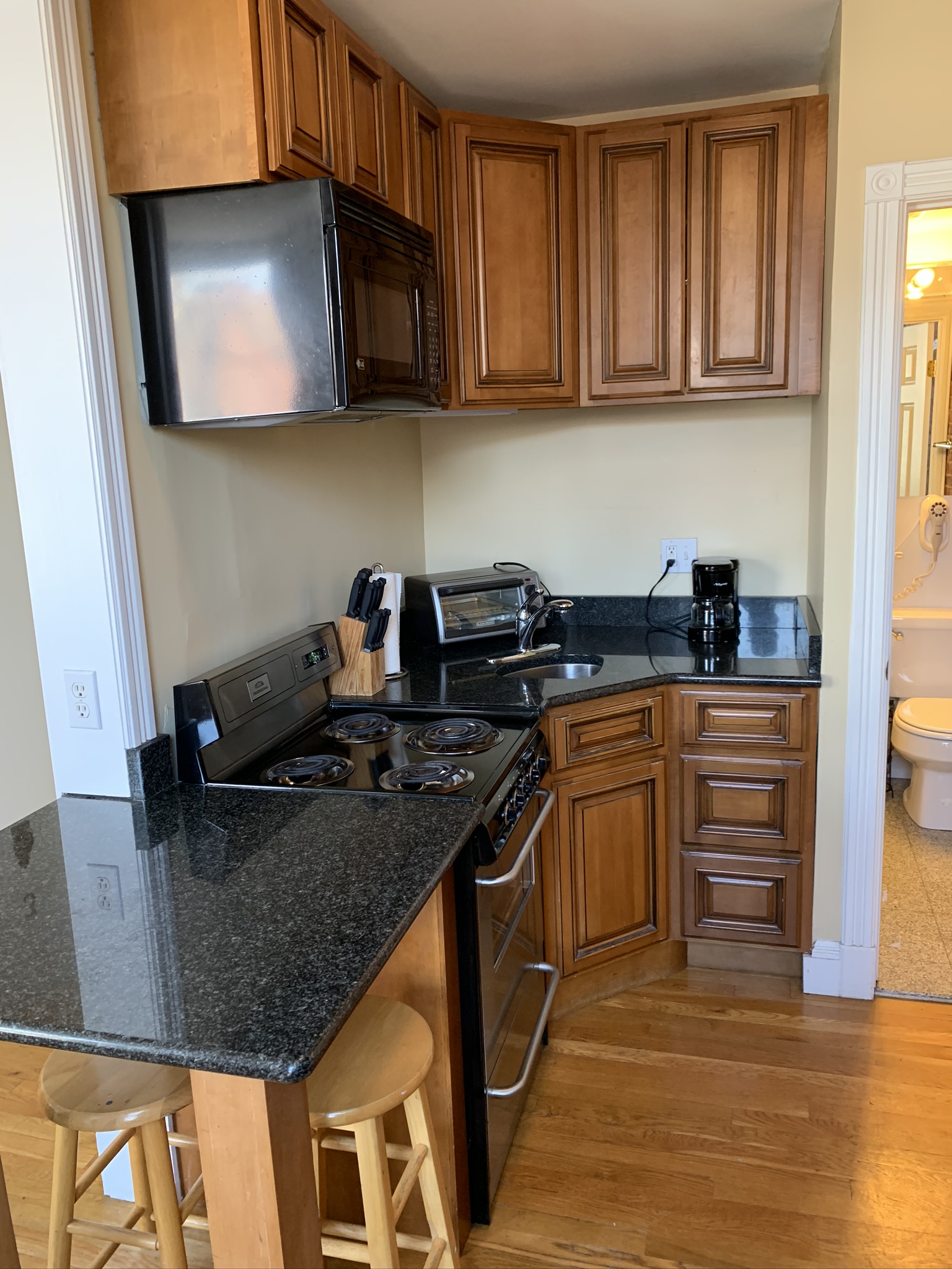 48 Hereford St, Back Bay