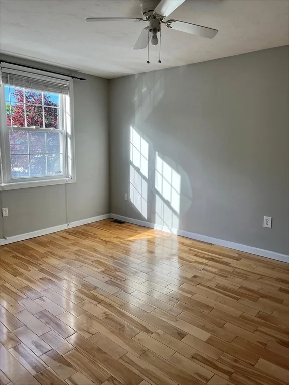 1004 North, Brockton