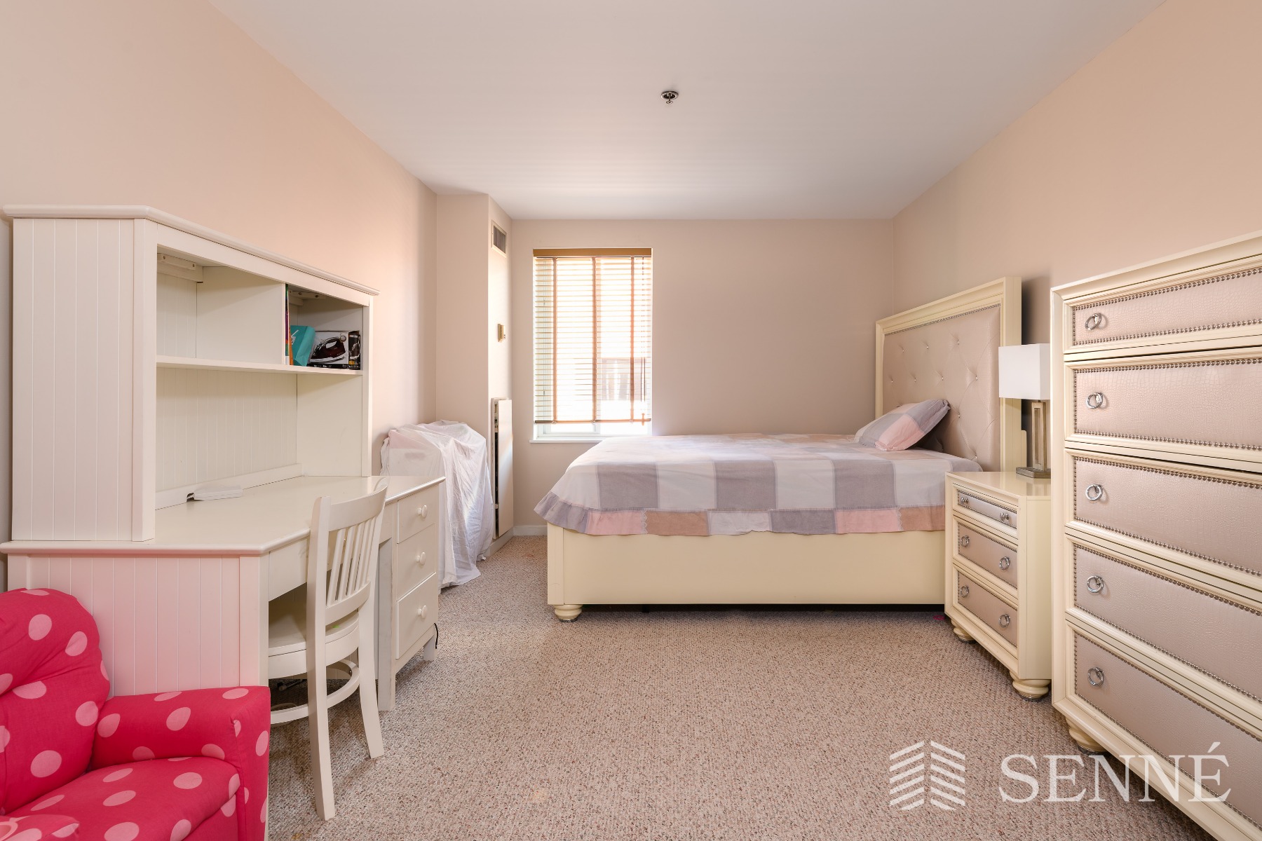 950 Massachusetts Ave, Harvard Square