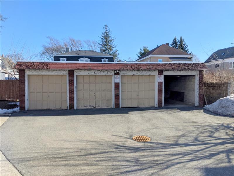 246 Harvard St, South Medford