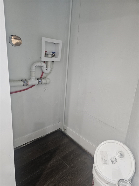 304 Wood Ave, Hyde Park