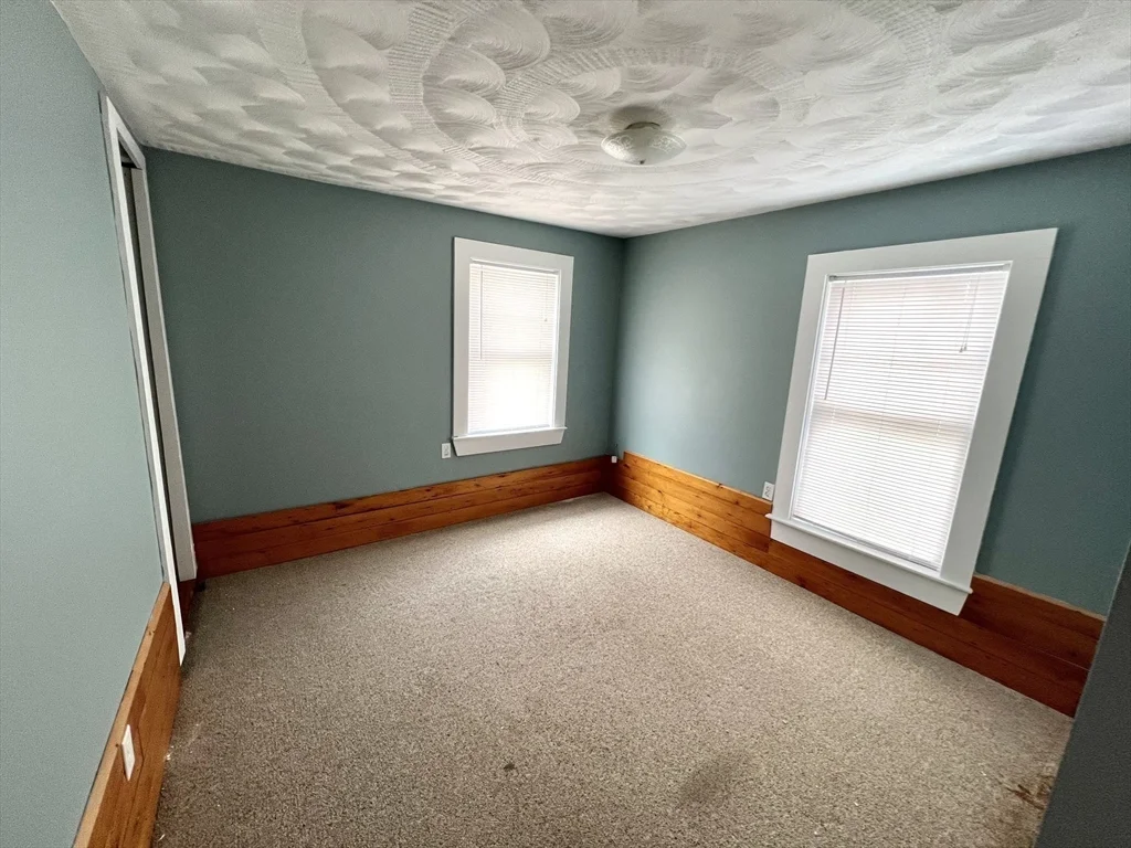 20 Beacon St, Winthrop