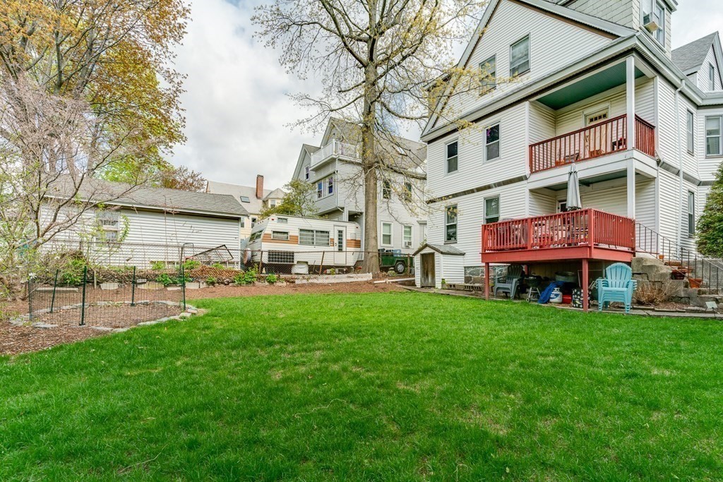 36 Hewlett St, Roslindale