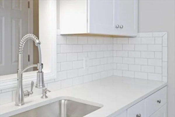 14 Maple Crest Cir, Holyoke