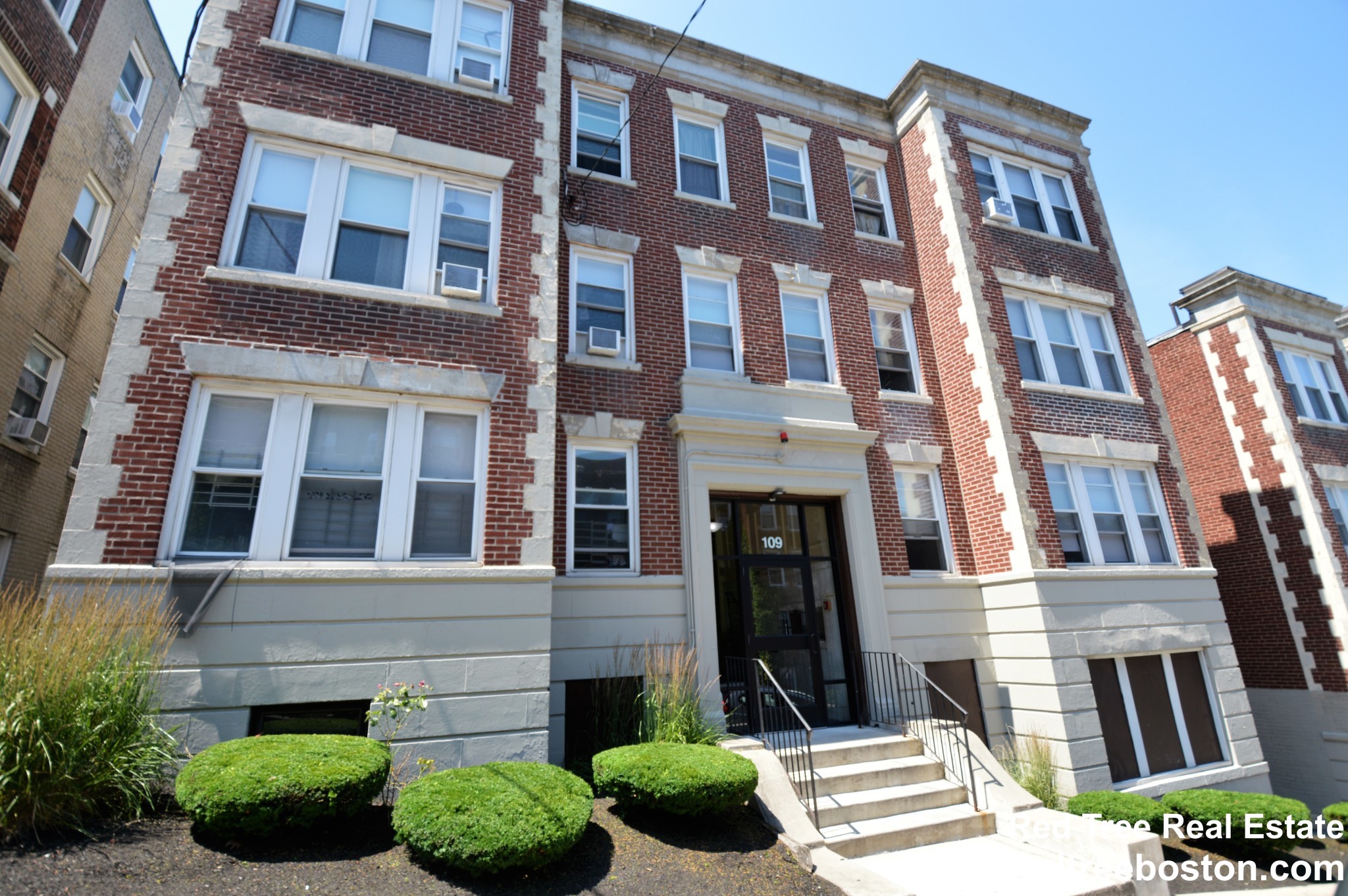 109 Brainerd Rd, Allston