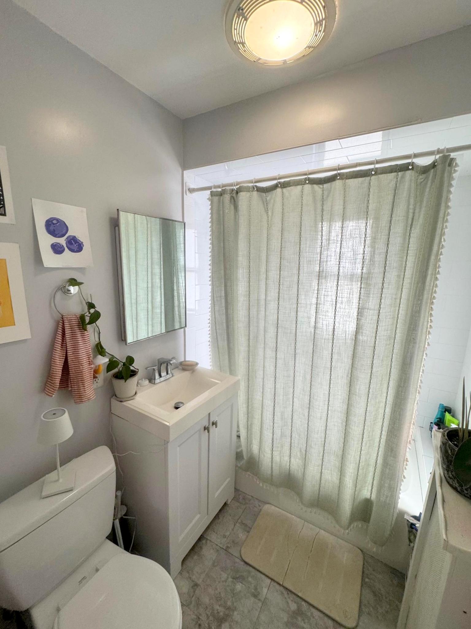 16 Corinthian Rd, Tufts