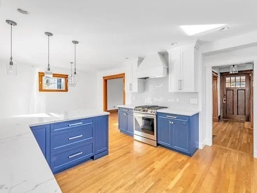 59 Crest St, West Roxbury