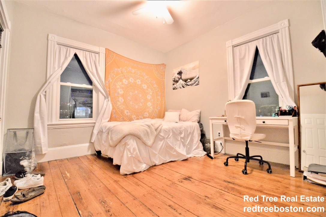 201 Hillside St, Mission Hill