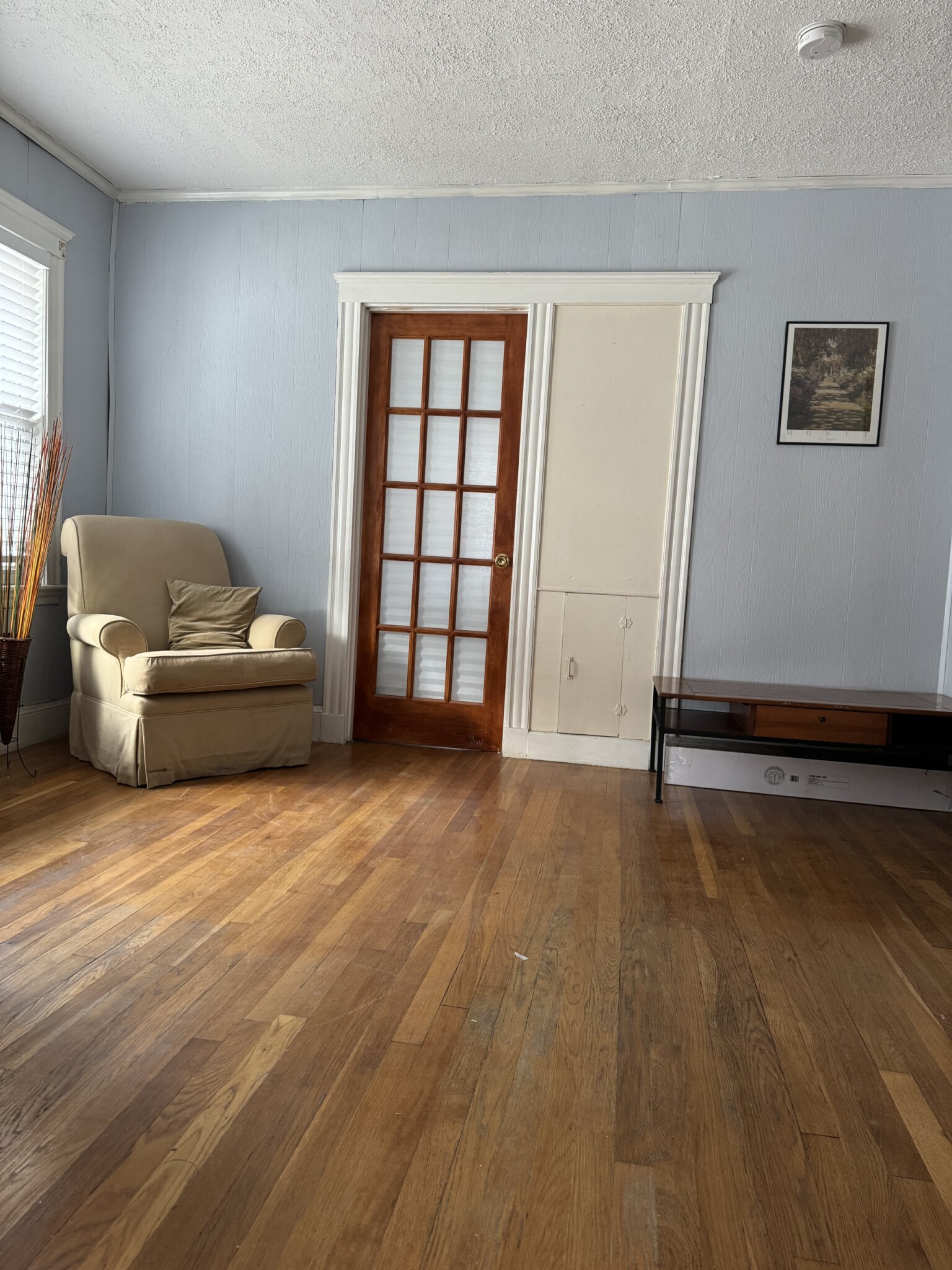 14 Hazelwood St, Roxbury