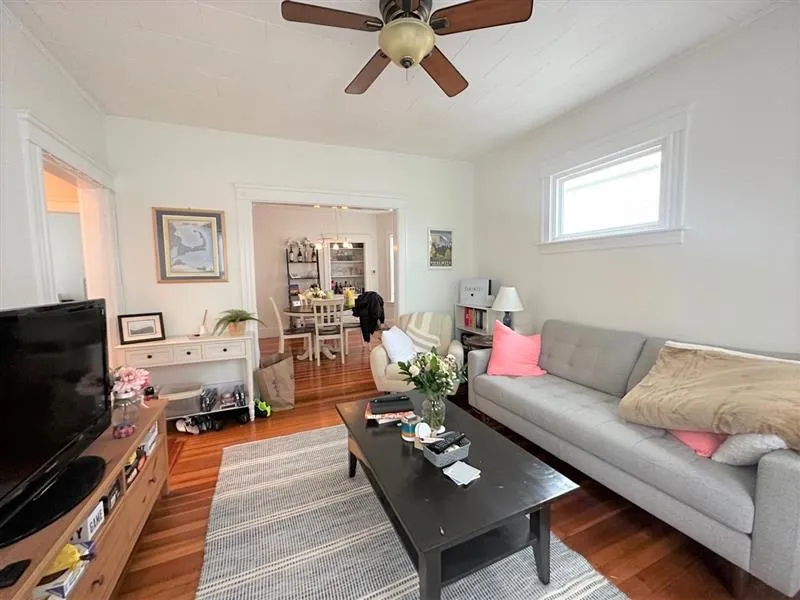 137 Dudley St, North Cambridge