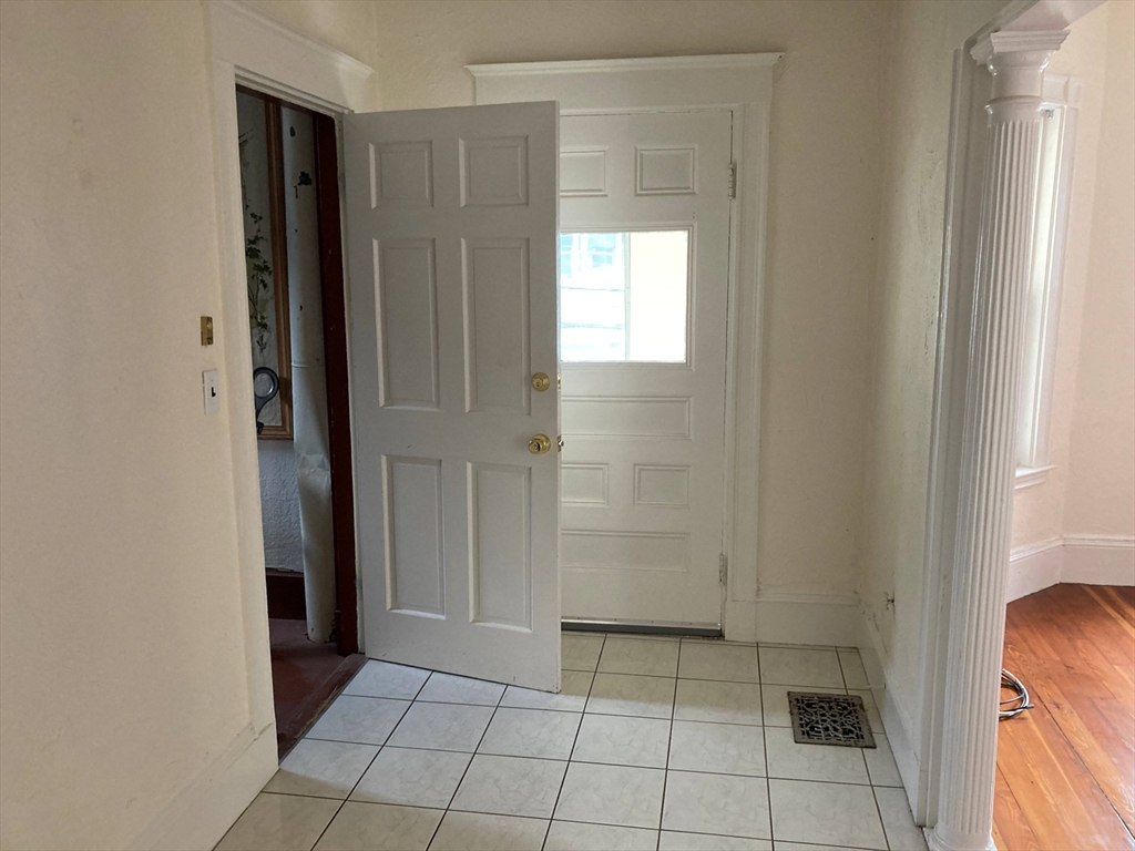 36 Windsor Rd, Davis Square