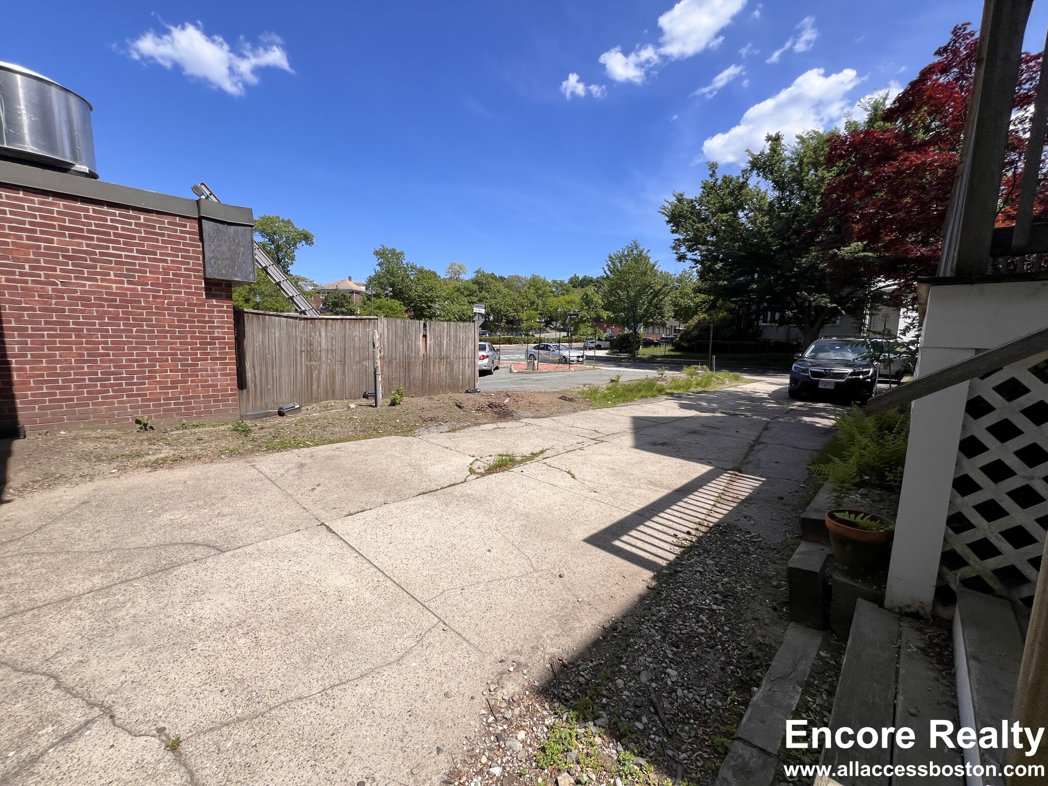 9 Kenwood St, North Brookline