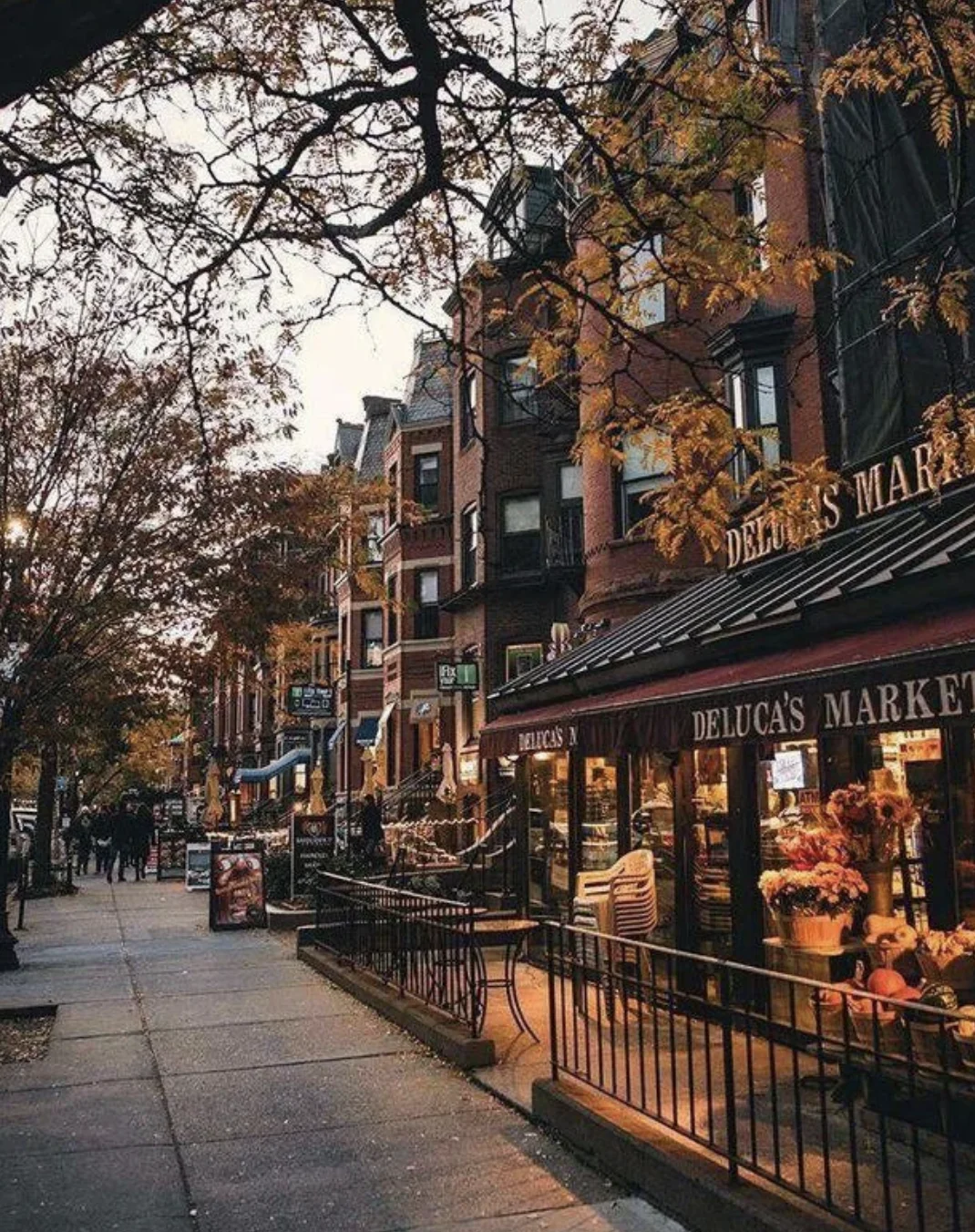 227 Newbury St, Back Bay