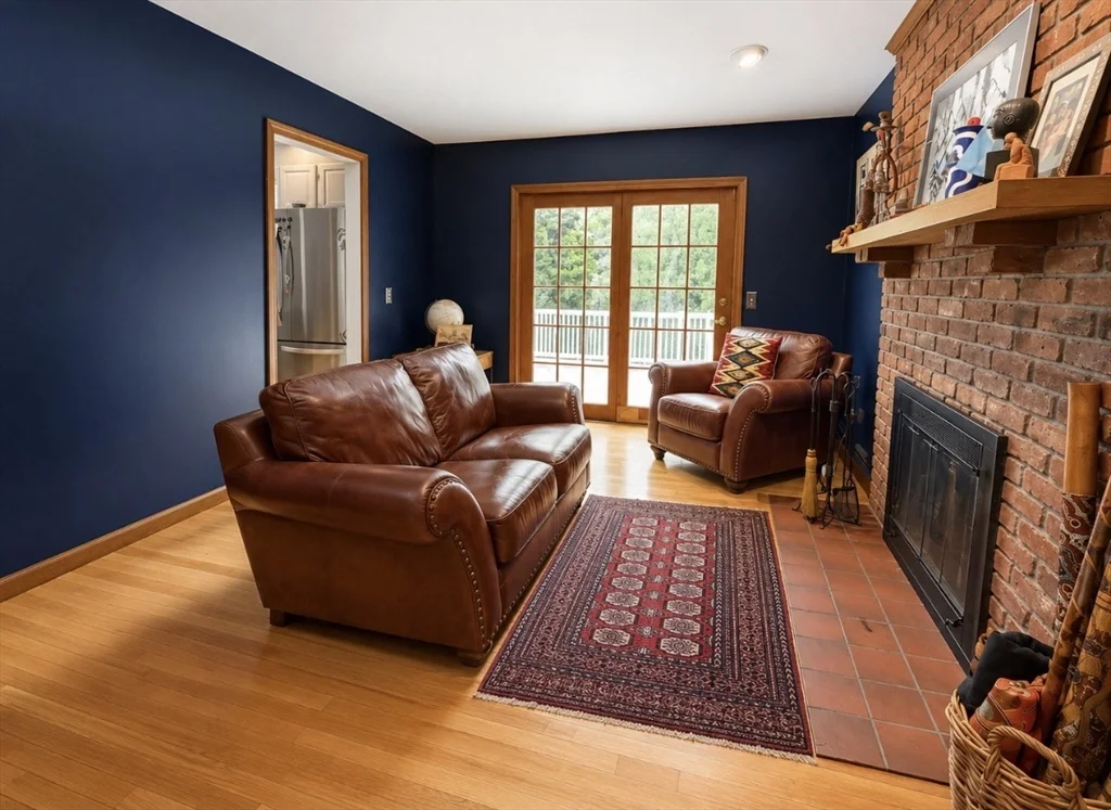 31 Woodside Circle, Sturbridge