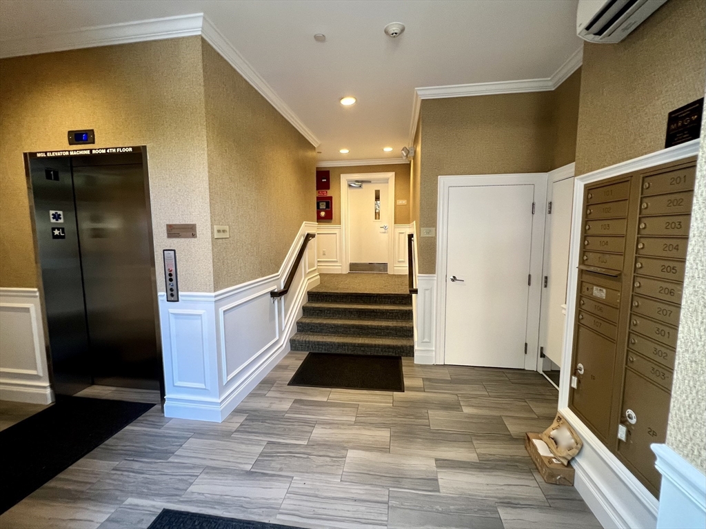 616 E 4th St, South Boston