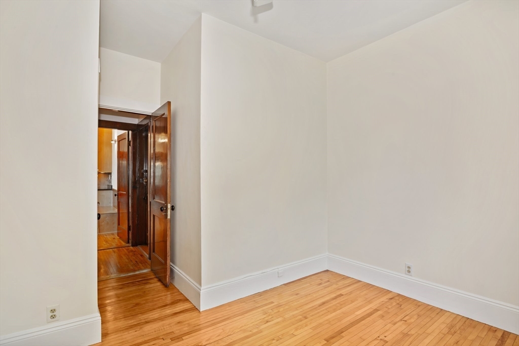 48 Kilsyth Rd, Salisbury Road - Corey Farm