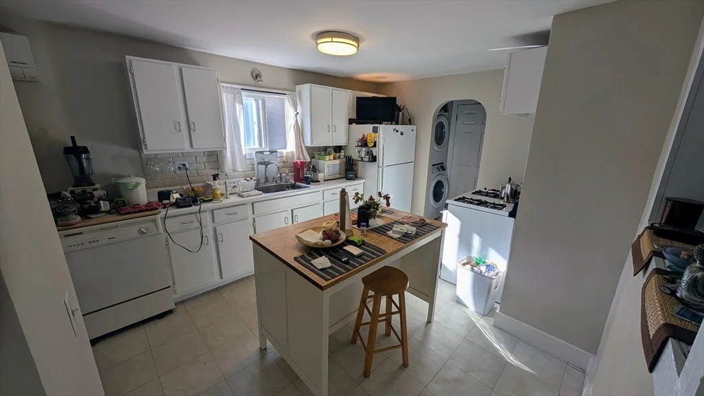 74 Sydney, Dorchester