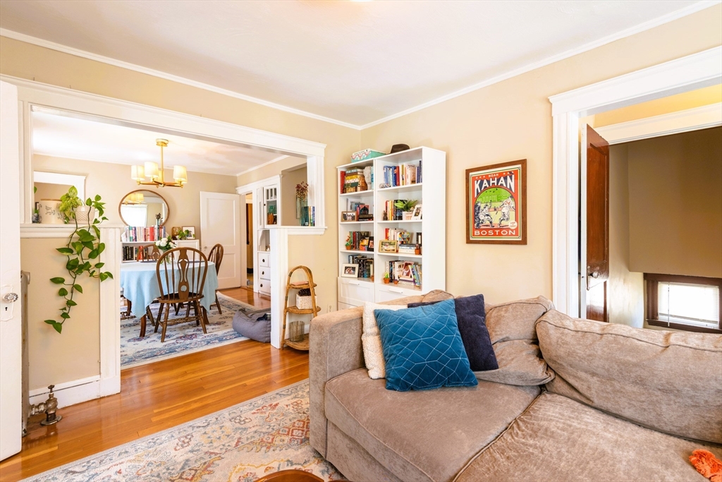 60 Clewley Rd, Medford