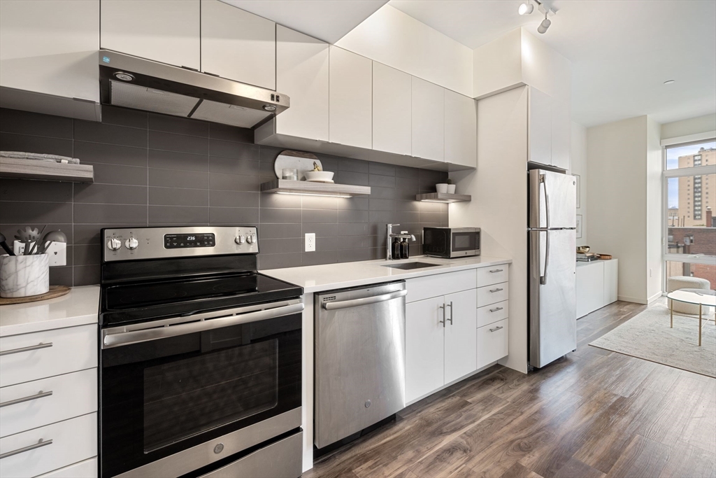 839 Beacon St, Fenway