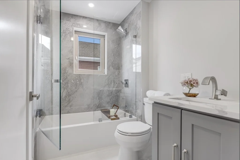 15 Melville, Ten Hills