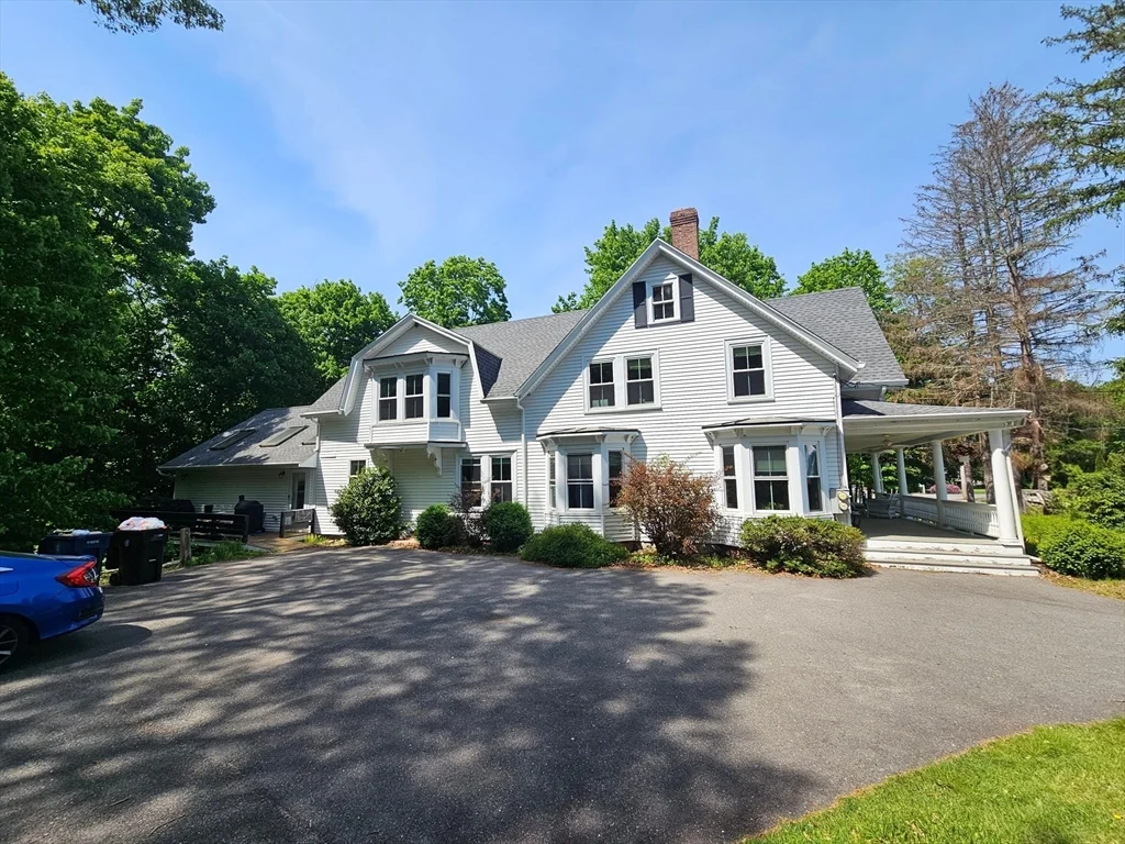 144 East St, Sharon