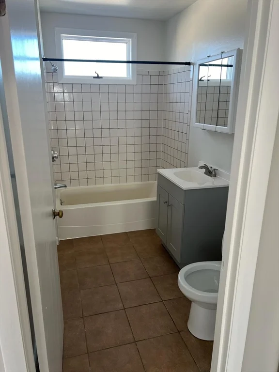 171 Tinkham St, New Bedford