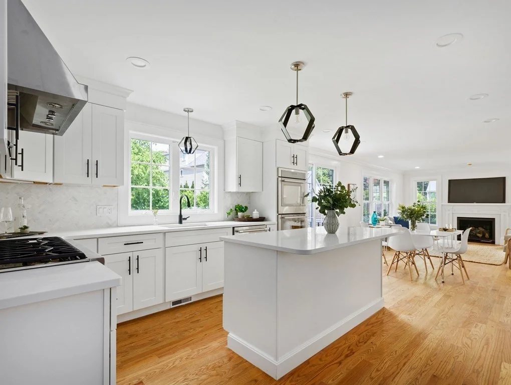20 Manhattan Ter, West Newton