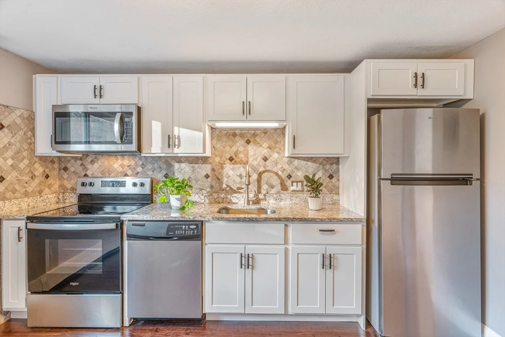 10 Woodcrest, Weymouth